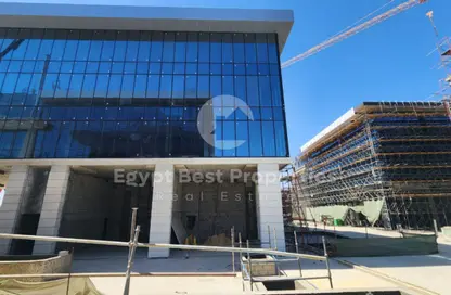 Office Space - Studio - 3 Bathrooms for sale in Eastown - 5th Settlement Compounds - The 5th Settlement - New Cairo City - Cairo