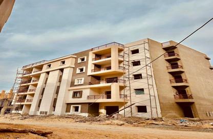 Apartment - 3 Bedrooms - 3 Bathrooms for sale in New Narges - New Cairo City - Cairo