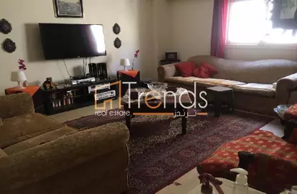 Apartment - 2 Bedrooms - 1 Bathroom for sale in Area F - Ganoob El Acadimia - New Cairo City - Cairo