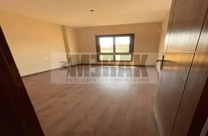 Penthouse - 2 Bedrooms - 4 Bathrooms for sale in Galleria Residences - South Investors Area - New Cairo City - Cairo