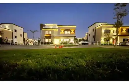 تاون هاوس - 4 غرف نوم - 3 حمامات للبيع في ازار - كمبوندات التجمع الخامس - التجمع الخامس - مدينة القاهرة الجديدة - القاهرة