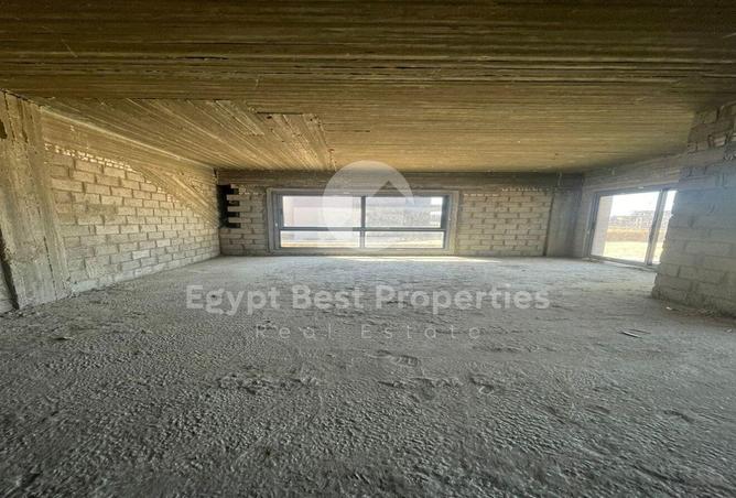 8244318 - Property Image 2