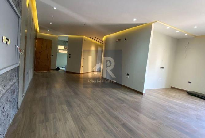 8215001 - صورة العقار 3