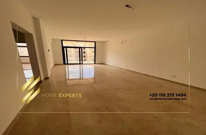 شقة - 3 غرف نوم - 3 حمامات للايجار في مون ريزيدنس - فيفث سكوير - التجمع الخامس - مدينة القاهرة الجديدة - القاهرة