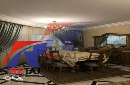 Apartment - 3 Bedrooms - 2 Bathrooms for sale in Omar Lotfy St. - Al Hadiqah Al Dawliyah - 7th District - Nasr City - Cairo