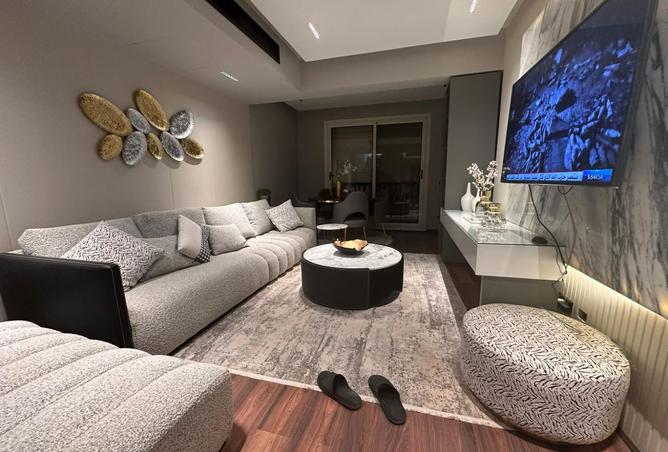 8176135 - Property Main Image