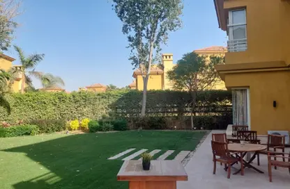 فيلا - 5 غرف نوم - 5 حمامات للبيع في جييرا - الحي الثالث عشر - الشيخ زايد - الجيزة