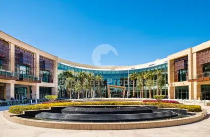 مساحات مكتبية - استوديو - 1 حمام للبيع في تقاطع - طريق الواحات - مدينة 6 أكتوبر - الجيزة