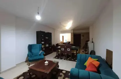 Apartment - 3 Bedrooms - 2 Bathrooms for sale in Zahraa Madinet Nasr School St. - 10th District - Nasr City - Cairo