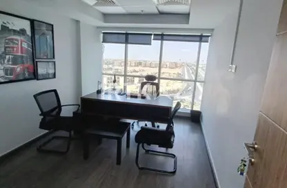 مساحات مكتبية - استوديو - 1 حمام للايجار في بيزنس بلاس - شارع التسعين الشمالي - التجمع الخامس - مدينة القاهرة الجديدة - القاهرة