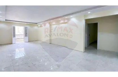 شقة - 3 غرف نوم - 2 حمامات للبيع في بولكلي - حي شرق - الاسكندرية