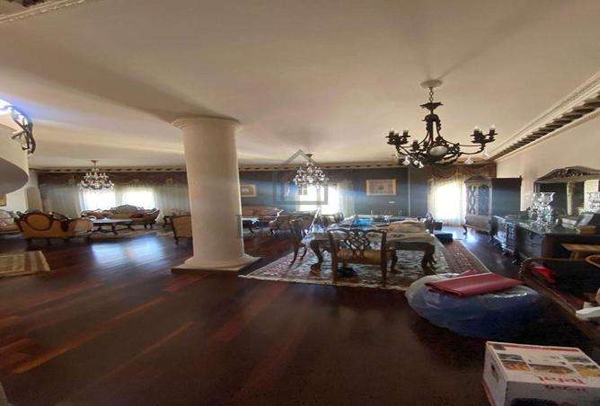 8211935 - Property Image 2