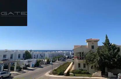 Villa - 5 Bedrooms - 4 Bathrooms for sale in Mountain View - Ras Al Hekma - North Coast