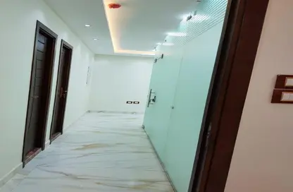 Office Space - Studio - 1 Bathroom for rent in The Gate Plaza Mall - 10th District - Sheikh Zayed City - Giza