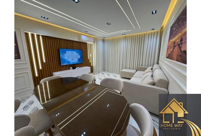 8013994 - Property Image 2