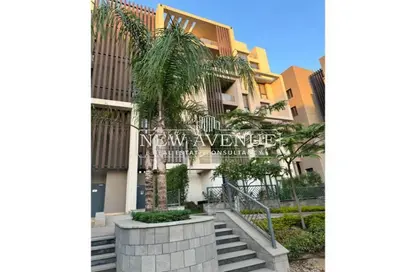 Apartment - 2 Bedrooms - 3 Bathrooms for sale in Eastown - 5th Settlement Compounds - The 5th Settlement - New Cairo City - Cairo