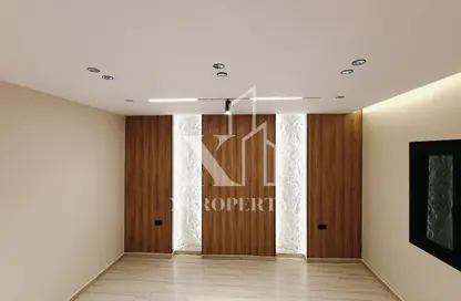 Apartment - 2 Bedrooms - 2 Bathrooms for sale in 1st District - 6 October City - Giza
