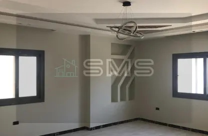 Apartment - 3 Bedrooms - 3 Bathrooms for rent in South Lotus - El Lotus - New Cairo City - Cairo