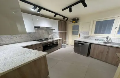 Apartment - 3 Bedrooms - 3 Bathrooms for rent in Mohamed Maraashly St. - Zamalek - Cairo