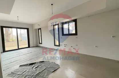 Villa - 4 Bedrooms - 5 Bathrooms for sale in O West - 6 October Compounds - 6 October City - Giza Villa - 4 Bedrooms - 5 Bathrooms for sale in O West - 6 October Compounds - 6 October City - Giza