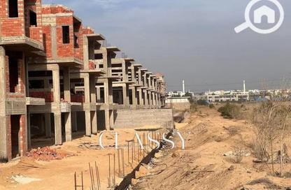 Twin House - 3 Bedrooms - 3 Bathrooms for sale in Waslet Dahshur Road - Green Belt - 6 October City - Giza