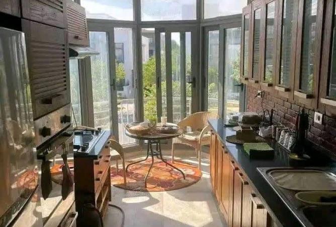 8242363 - Property Image 2