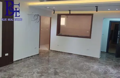 Penthouse - 3 Bedrooms - 2 Bathrooms for sale in Al Khamayel city - Sheikh Zayed Compounds - Sheikh Zayed City - Giza