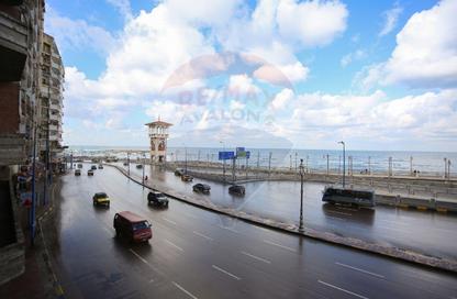 شقة - 3 غرف نوم - 1 حمام للبيع في ميامي - حي اول المنتزة - الاسكندرية