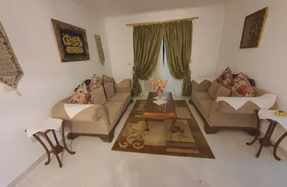 Apartment - 3 Bedrooms - 1 Bathroom for rent in Gardenia City Compound Nasr City - Zahraa Madinat Nasr - Nasr City - Cairo