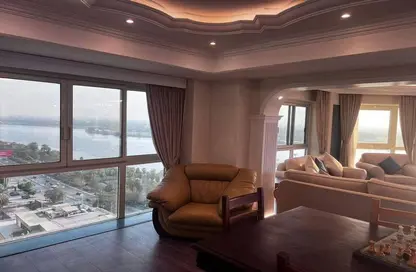 Apartment - 5 Bedrooms - 6 Bathrooms for sale in Cornish El Nile St. - Maadi - Hay El Maadi - Cairo
