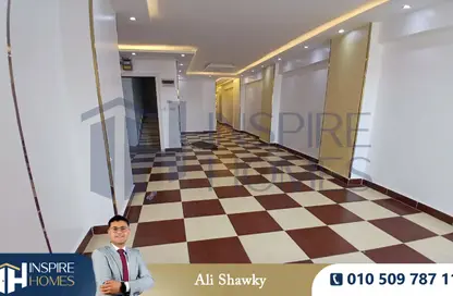 Apartment - 3 Bedrooms - 1 Bathroom for rent in 14th of May Bridge - Smouha - Hay Sharq - Alexandria