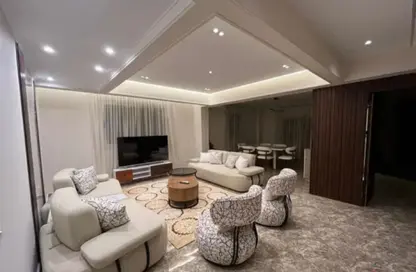 شقة - 3 غرف نوم - 2 حمامات للايجار في 6 ويست - بيفرلي هيلز - كمبوندات الشيخ زايد - الشيخ زايد - الجيزة