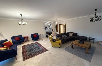شقة - 4 غرف نوم - 4 حمامات للايجار في ذا كورت ياردز - كمبوندات الشيخ زايد - الشيخ زايد - الجيزة