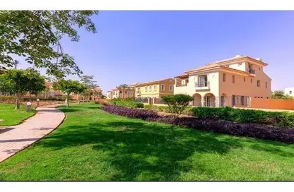 Villa - 4 Bedrooms - 3 Bathrooms for sale in Hyde Park - New Cairo City - Cairo