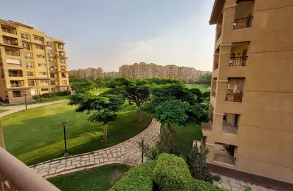 Apartment - 3 Bedrooms - 3 Bathrooms for sale in Madinaty - Cairo