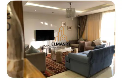 شقة - 3 غرف نوم - 3 حمامات للايجار في شارع الثوره - الدقي - الجيزة