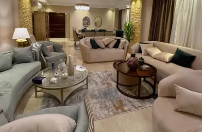 Apartment - 3 Bedrooms - 3 Bathrooms for sale in Al Narges 2 - Al Narges - New Cairo City - Cairo