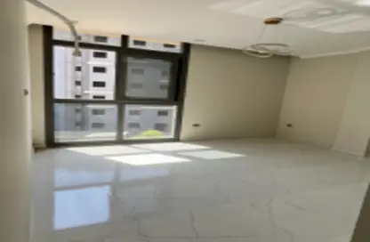 Apartment - 2 Bedrooms - 2 Bathrooms for sale in Sun Capital - Fayoum Desert road - 6 October City - Giza