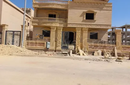 فيلا - 8 غرف نوم - 7 حمامات للبيع في بالم فيلا - طريق الواحات - مدينة 6 أكتوبر - الجيزة