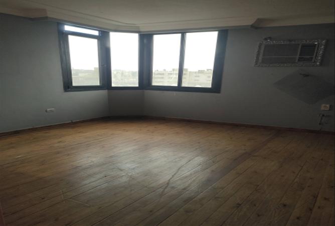 8064619 - Property Image 3