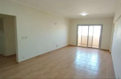 Apartment - 3 Bedrooms - 3 Bathrooms for rent in Capital East - Nasr City Compounds - Nasr City - Cairo