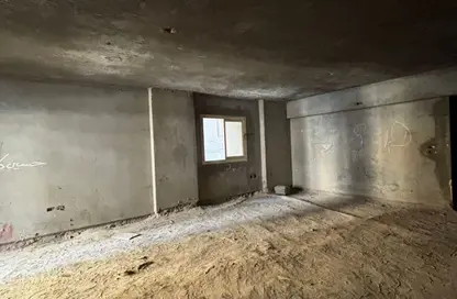 شقة - 3 غرف نوم - 3 حمامات للبيع في طريق المقطم القطاميه - الهضبة الوسطي - المقطم - القاهرة