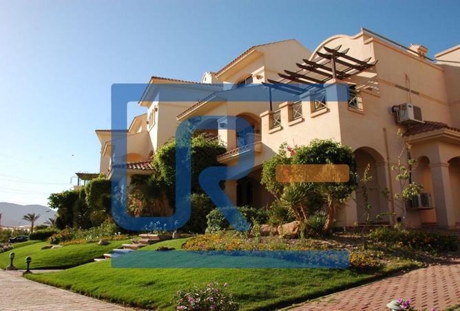 Chalet - 2 Bedrooms - 2 Bathrooms for sale in La Vista 2 - La Vista - Al Ain Al Sokhna - Suez