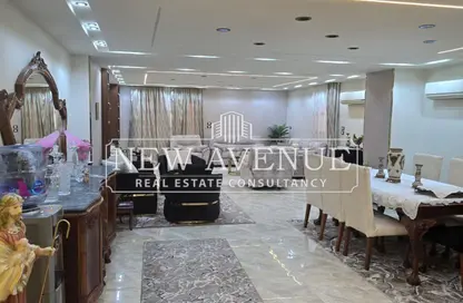 Apartment - 3 Bedrooms - 2 Bathrooms for sale in Heliopolis - Masr El Gedida - Cairo