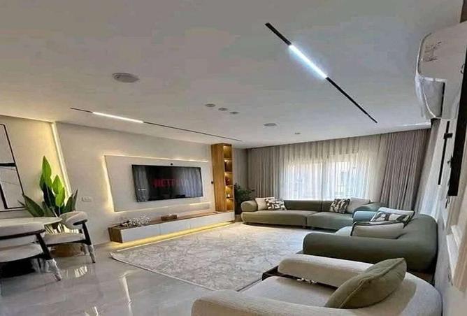 8102689 - Property Image 3