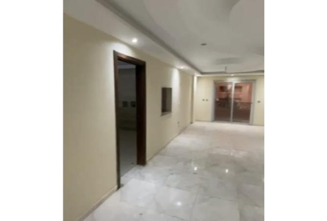 8219709 - Property Image 3