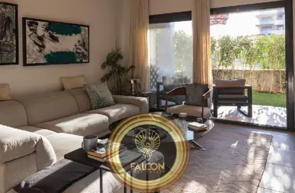 شقة - 2 غرف نوم - 2 حمامات للبيع في كمبوند البروج - كمبوندات الشروق - مدينة الشروق - القاهرة