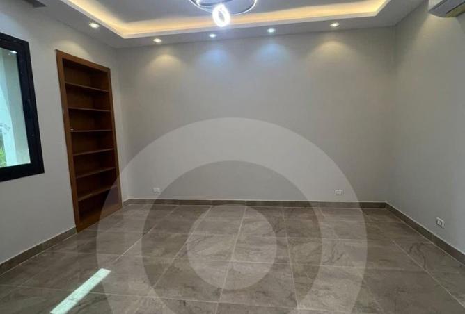 8405249 - Property Image 2