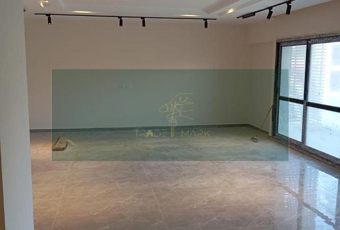 8401581 - Property Image 2