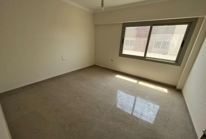 8351016 - Property Image 3